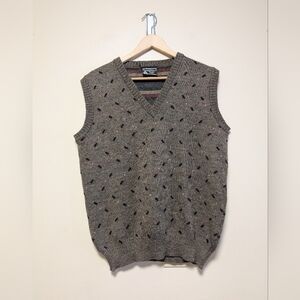 Vintage Preswick & Moore Wool Sweater Vest Mens Medium Gray V Neck Preppy
